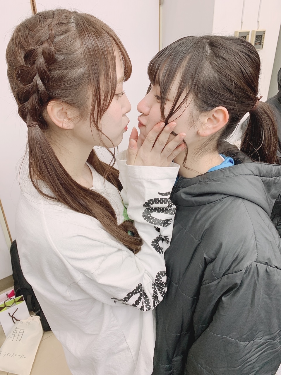 Japanese Lesbian Sex Battle